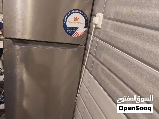 ثلاجة 9 قدم بحالة ممتازة
