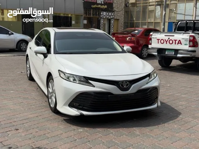 السلام عليكم كامري 2018 صبغه وكاله قير مكينه وكاله قمه في النظافه مبدله كل شي من تواير والخ