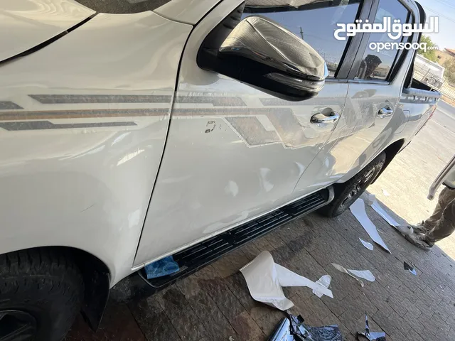 خطوط سيارات 2025 و 2023 مركزي