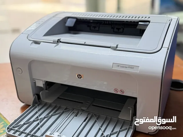 طابعة HP L.J P1102 مستعملة مع كابل USB وكهرباء وحبر  السعر قابل للنقاش