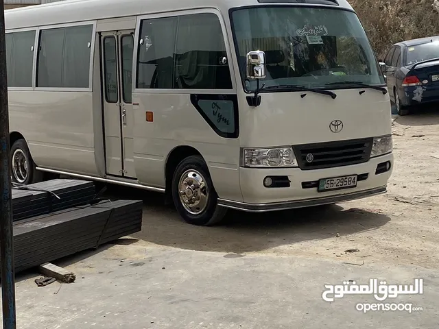 Bus - Van Toyota in Amman