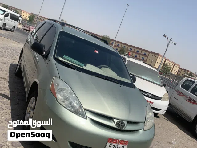 2008 تويوتا سيينا LE