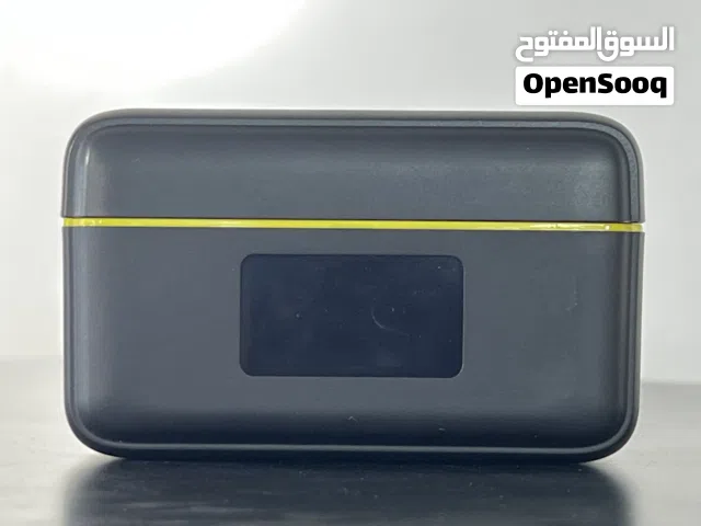 مايكرفون هوكو اصدار L17  مايك جديد مستعمل قليل جداً منفذ الـip ضائع فقط  بقية الملحقات موجودة جميعها