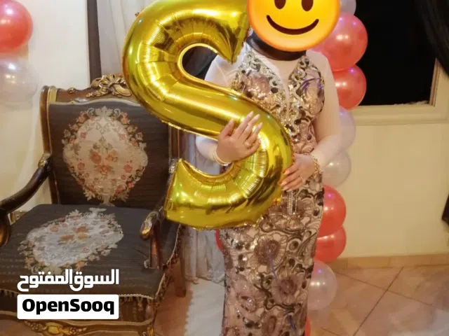 فساتين مستعملة