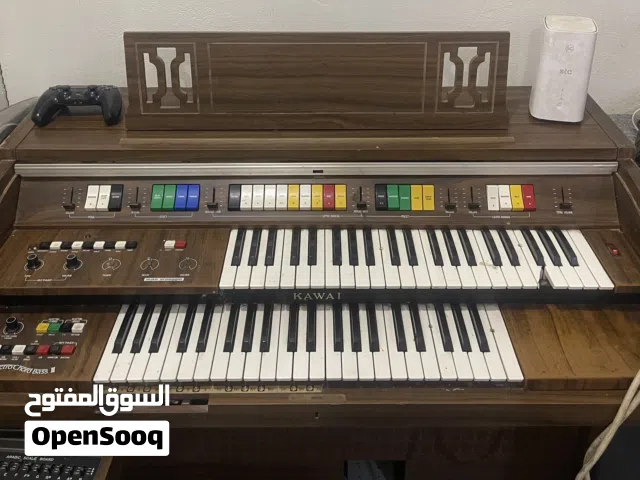 بيانو أنتيك