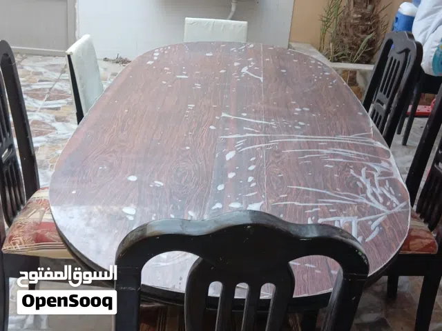 طاوله طعام