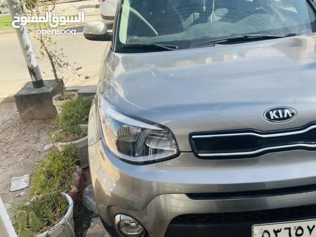 2017 كيا سول EX