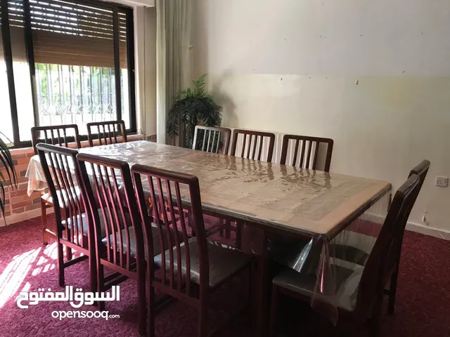 غرفة سفرة بحالة ممتازة للبيع