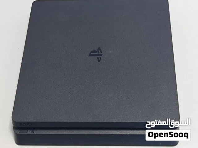 بلايستيشن 4، دسكات العاب، مقود العاب