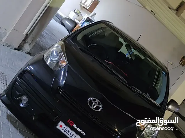 2011 بلاك ادشن Toyota - iQmodelista (سكان يمين) سبب البيع لظروف خاصة