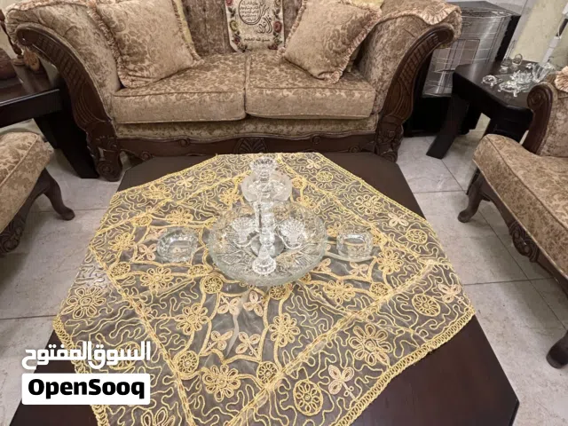 طقم كنب ضيوف بحاله ممتازه