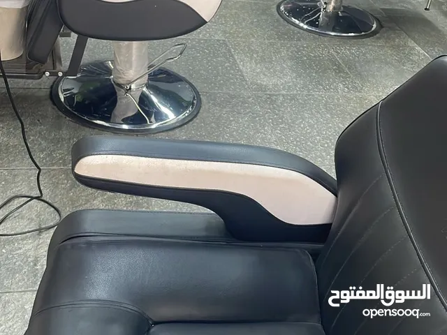 كراسي حلاقه في حال الوكاله سبب البيع التجديد فقط السعر قابل للتفاوض