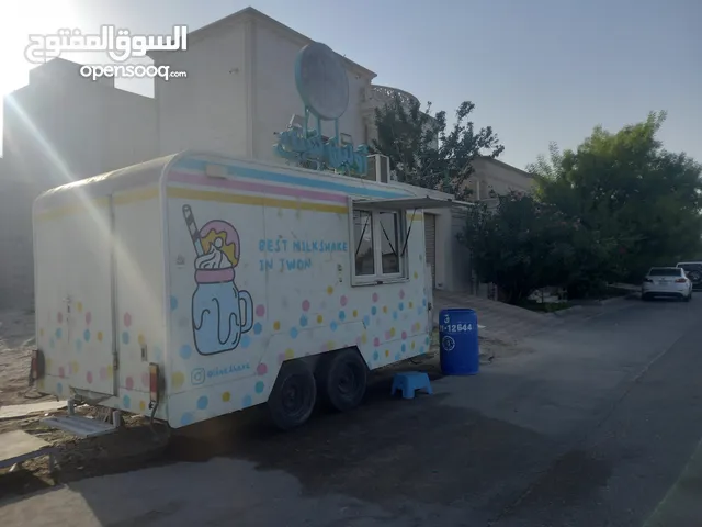 فود ترك المساحة 4&6متر كبيرة تكفي 4-6 أشخاص مكيف منافذ كهرب أدراج تخزين نافذة استقبال تفتح وتغل