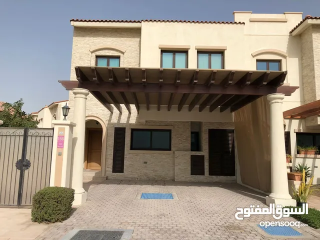 630 m2 More than 6 bedrooms Villa for Sale in Abu Dhabi Airport Road