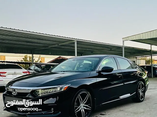 هوندا أكورد 2021 تورينج لون اسود للبيع