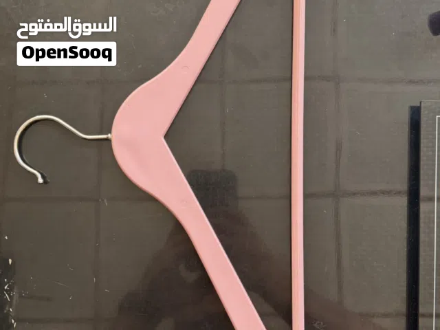 تعلاكات ملابس مميزة للبيع