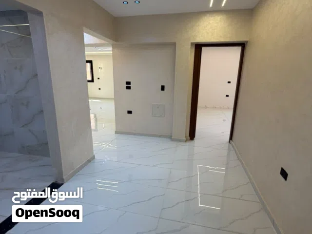 **شقة فاخرة للبيع  الحي الثالث – مجاورة 2**