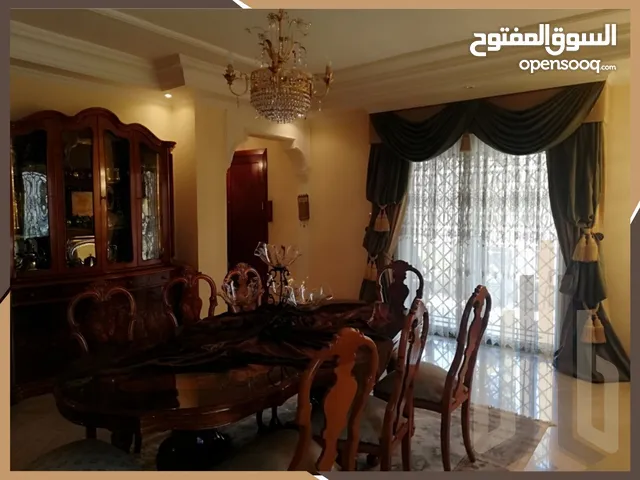 625 m2 4 Bedrooms Villa for Sale in Amman Khalda