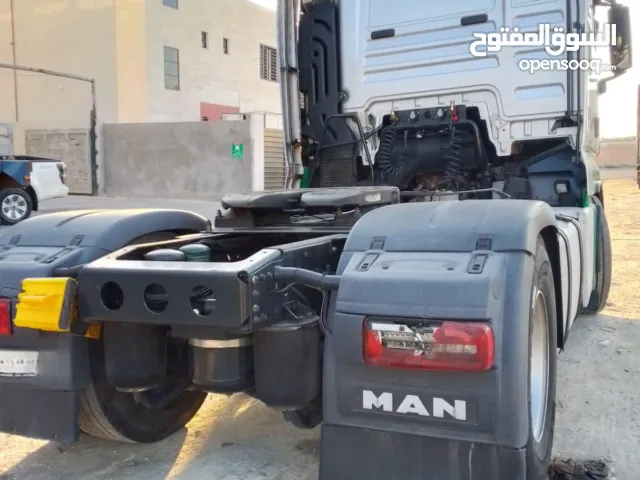 راس تريلا مان مع عرباية للبيع  تنازل شركات فقط