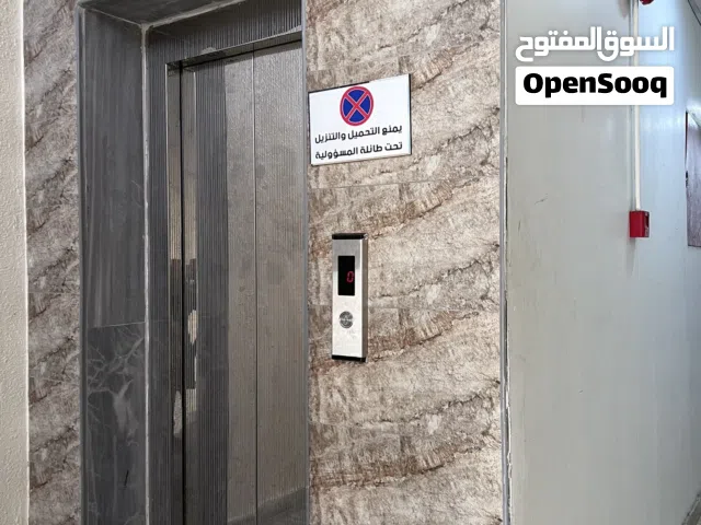 مكتب للايجار في الياسمين مساحة 40 متر مربع بالطريق المؤدي لعبدون بعد بافليون مول