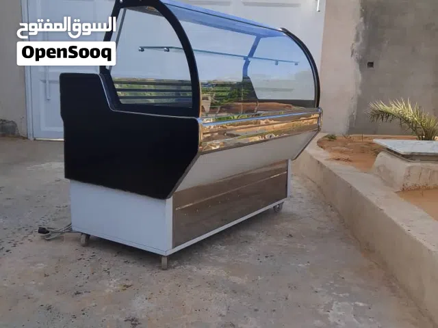 ثلاجة عرض للبيع