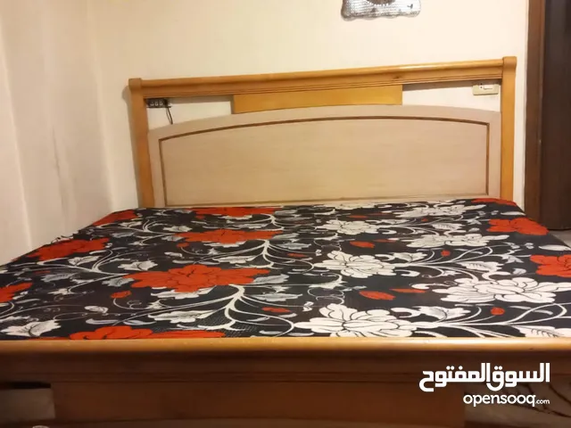 غرفه نوم للبيع مستعمله بحالي جيده موجوده في جبل التاج بسعر مغري