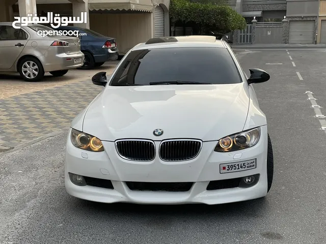 BMW 3 Series 325 in Muharraq