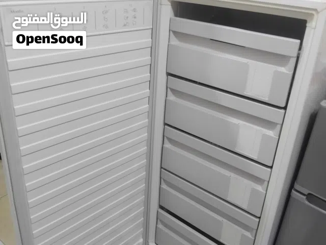 متوفر فليزر حجم وسط استعمال خفيف معا التوصيل والكفاله