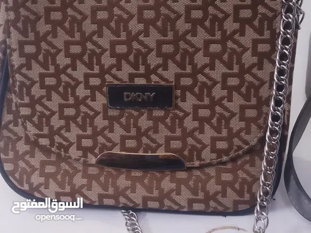 حقيبه ماركه دكني مسعمل باله