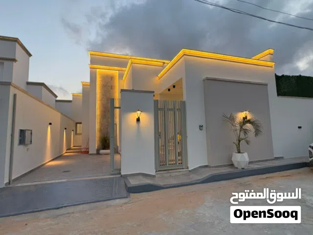 184 m2 4 Bedrooms Villa for Sale in Tripoli Ain Zara