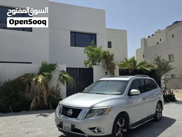 2014 نيسان باثفايندر SV