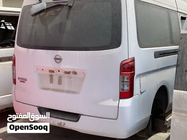 للبيع قطع غيار نيسان باص مديل 2016