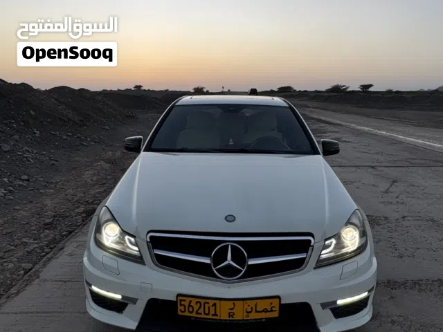 2012 مرسيدس بنز الفئة-C C 63 AMG