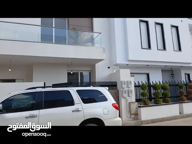 500 m2 More than 6 bedrooms Villa for Rent in Tripoli Tareeq Al-Mashtal