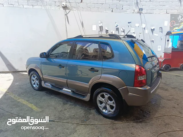 جيب هونداي توسان 2009 فل اوبشن 4×4. بحالة الوكالة