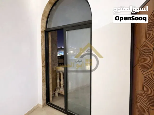 125 m2 2 Bedrooms Apartments for Rent in Basra Khadra'a