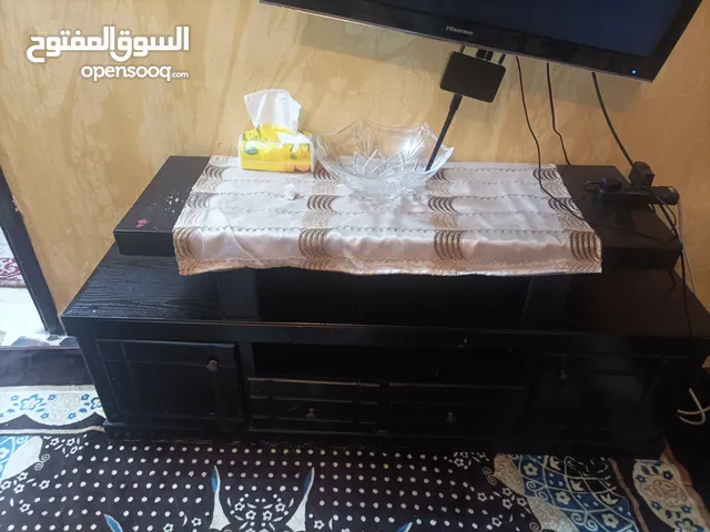 طقم كنب امريكي مع طاولة شاشة للبيع