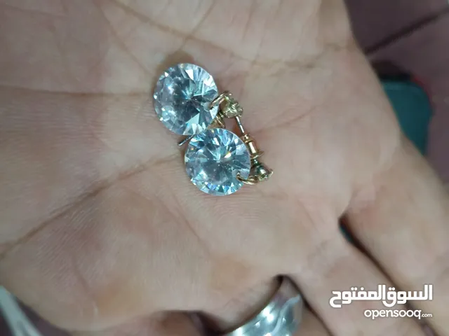 مجموعة من الاحجار الكريمة والاكسسوارات باسعار معقولة