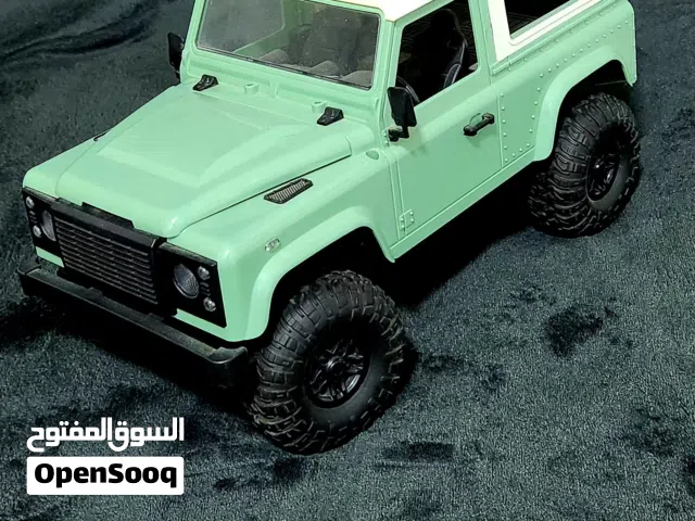 RC CAR RECHARGEABLE (LAND ROVER)