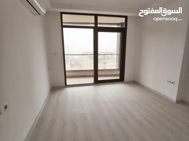 شقه عائلیة للبیغ في المربع الذهبي امبایر بیرل في اربیل علی شارع 100