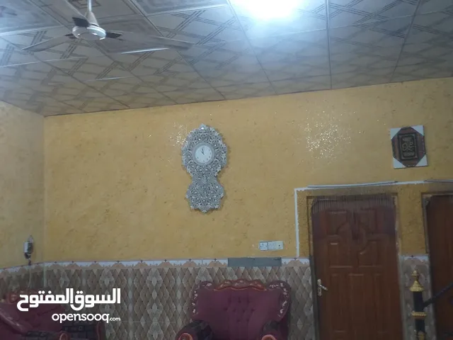 200 m2 4 Bedrooms Townhouse for Sale in Basra Zubayr