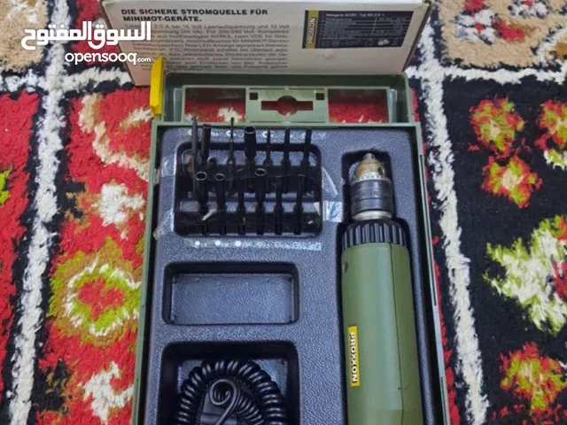 فرطونة الاني اصلي مع محولة مع سيار راس فرطونة صغيرة تستعمل لفك وشد الأجهزة ناعمة  جديدة