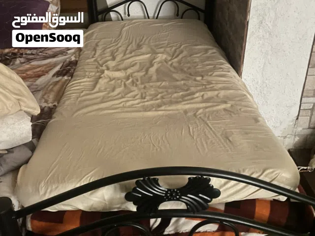 ثلاثه أسِره نفس الحجم للبيع