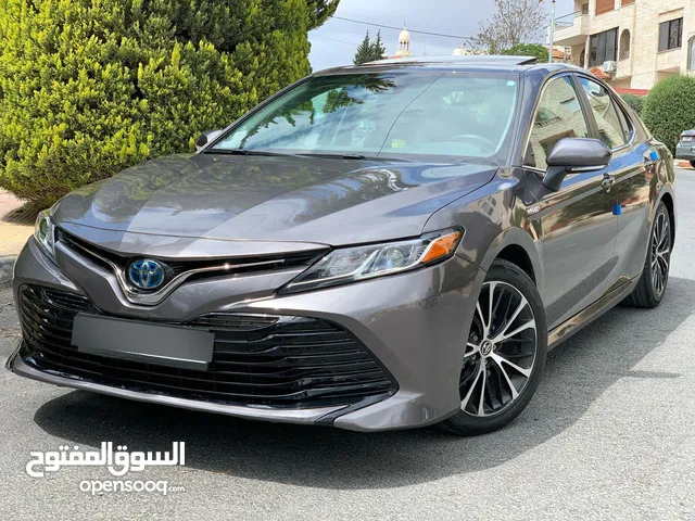 تيوتا كامري هايبرد لون فيراني 2020 اعلى صنف فل مسكر جمرك اليوم