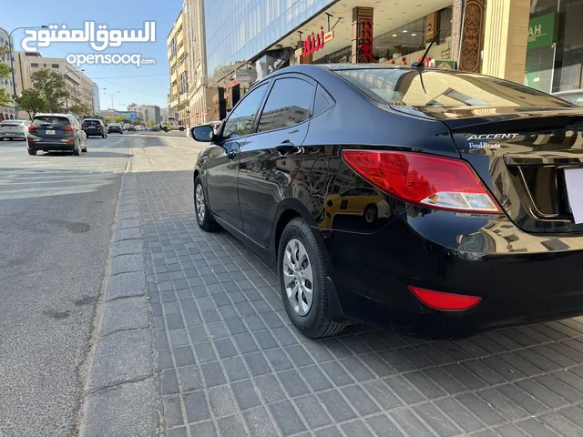 Used Hyundai Accent in Amman