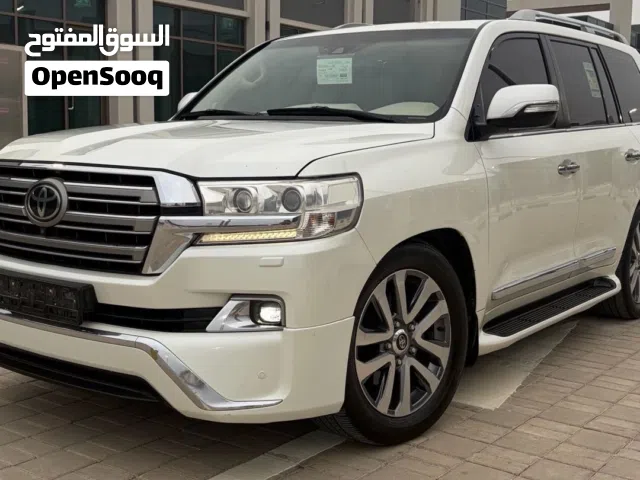 2016 Toyota Land Cruiser VXR