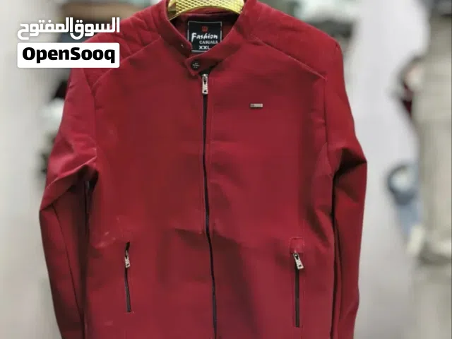جاكت جلد نوعيه رهيب ولون حاجه ثاني اجا لي هديه من الخارج لاكن مقاسه طلع كبير