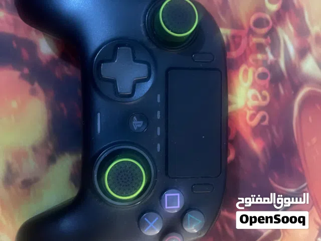 ايد احترافية Nacon revolution pro 3 مستعمله بحالة ممتازة معها جميع عدتها