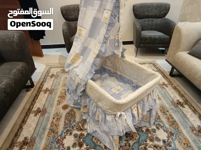 كاروك للاطفال مستعمل قليل جدا اصلي وسعره قابل للتفاوض