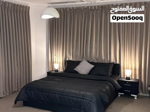 غرف اليجار اليومي في شارع الموج